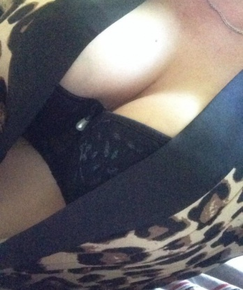 Взрывная смесь страсти и нежности. Приглашаю в гости для ярких и горячих встреч. Буду радовать тебя своим телом и умением дарить удовольствие. 13469, 36 лет